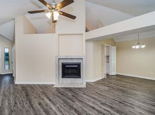 8614 Autumn Breeze Ln, Lewisville, TX 75077