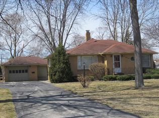 1283 Orchard Rd, Essexville, MI