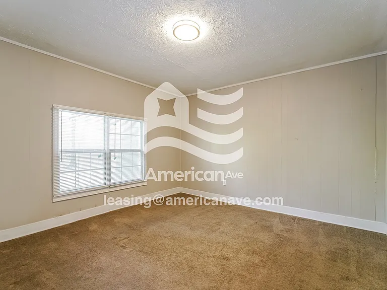 801765_011_wm_-_bedroom_13286550.jpg