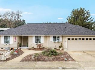 1716 Gardendale Ln, Grants Pass, OR 97527