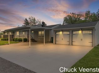 1336 135th Ave, Wayland, MI 49348
