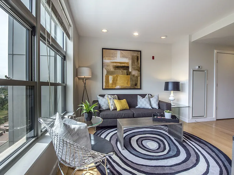 Albany Street Apartments — Photo 13