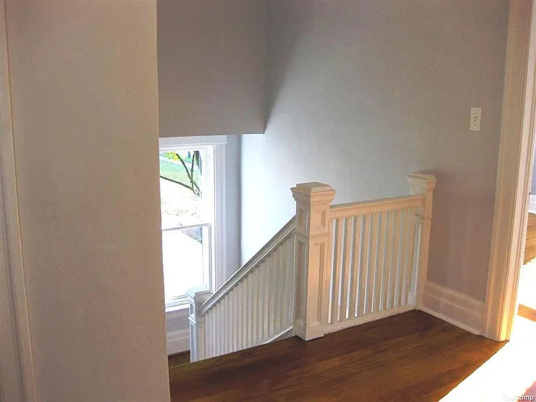 287 Oakland Ave — Photo 9