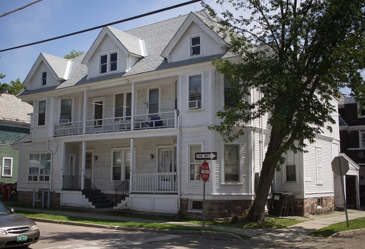 1 bed, $1,600 — Photo 1