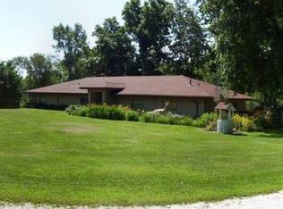 8937 Sycamore Rd, Danville, IA 52623