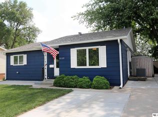 8109 Valley Rd, La Vista, NE 68128