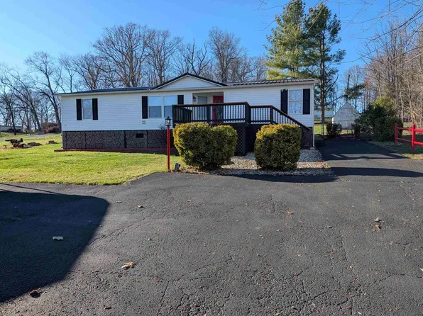 5505 Cleburne Blvd, Dublin, VA 24084