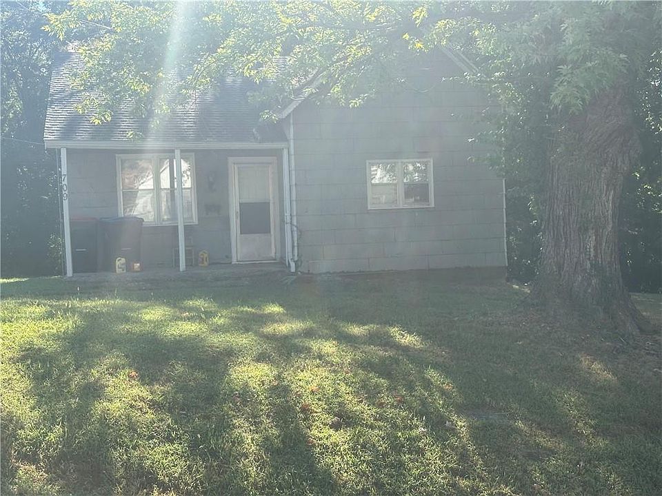 1st image of 709 N Washington St