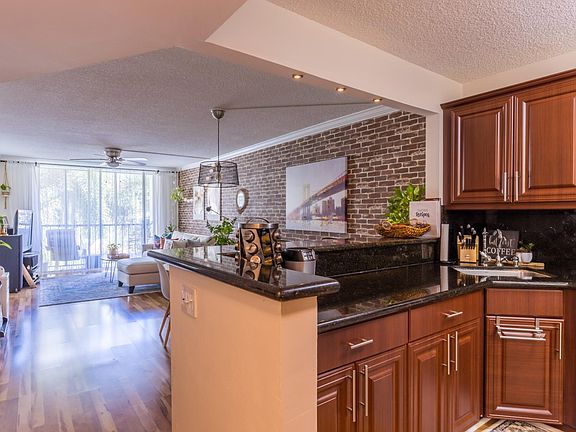 5th image of 5300 NE 24th Ter APT 333C
