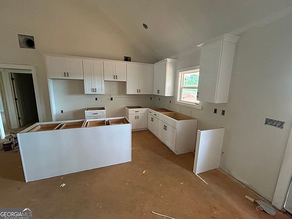 4th image of 65 Pleasant Grove Rd