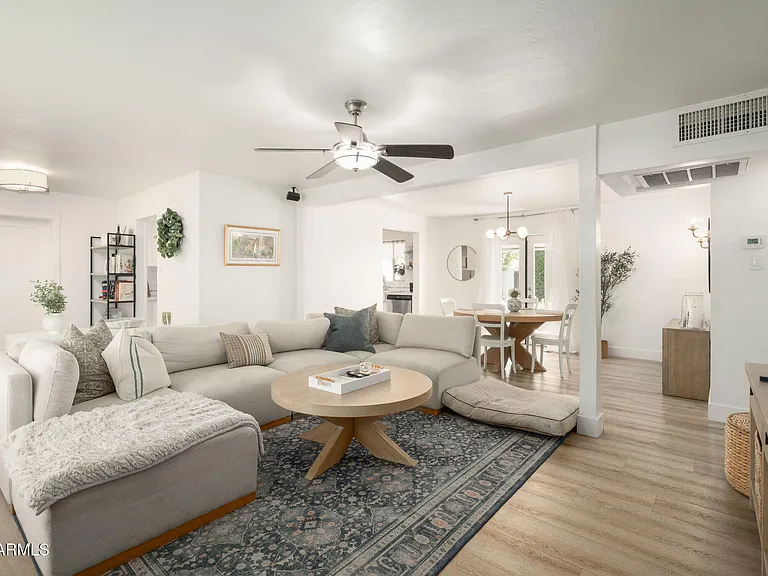 4813 E Fairmount Ave — Photo 17