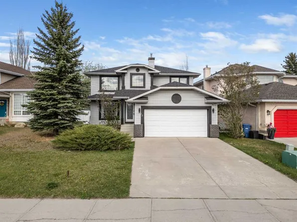 48 W Douglas Park Blvd SE, Calgary, AB T2Z 2B1