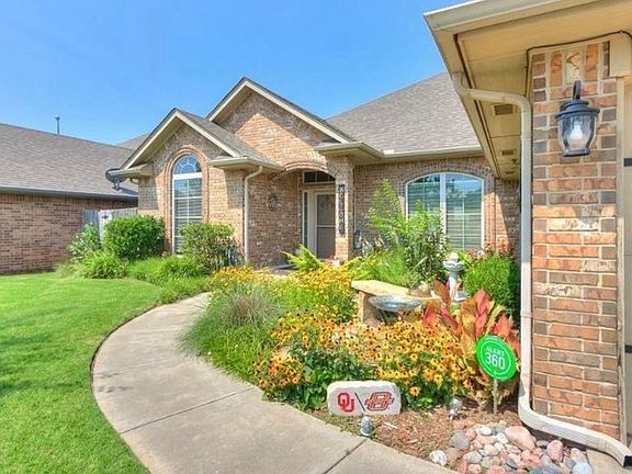2nd image of 8405 Heather Glen Dr