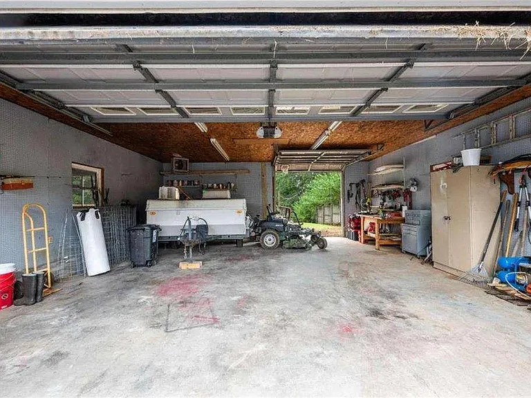 2110 Prather Bridge Rd — Photo 37