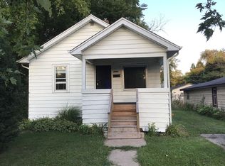 2923 Gabriel Ave, Zion, IL 60099