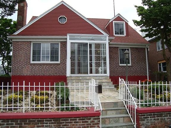 Copy of 462 Wells St