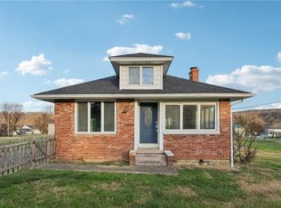 32 Stadium Rd E, Fredericktown, PA 15333