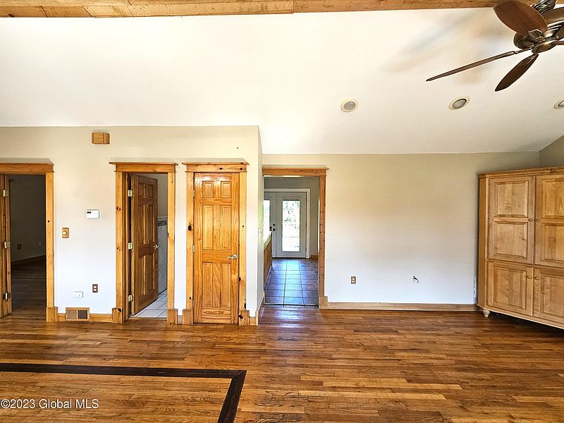4th image of 1094 Madison Avenue