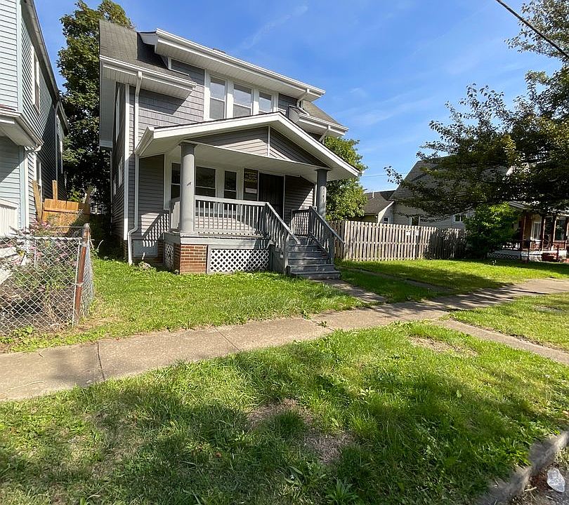 1st image of 2141 W 81st St