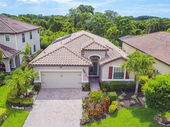 8112 36th St E, Sarasota, FL 34243