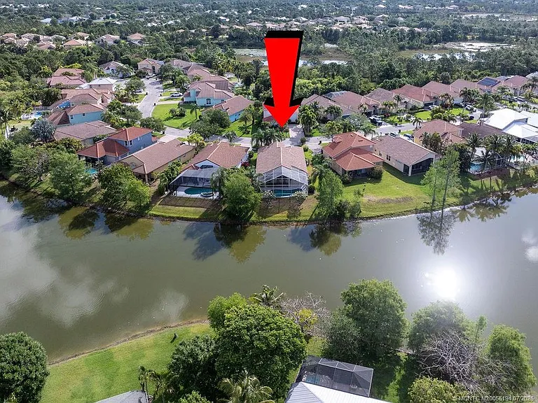 2096 NW Marsh Rabbit Ln — Photo 6
