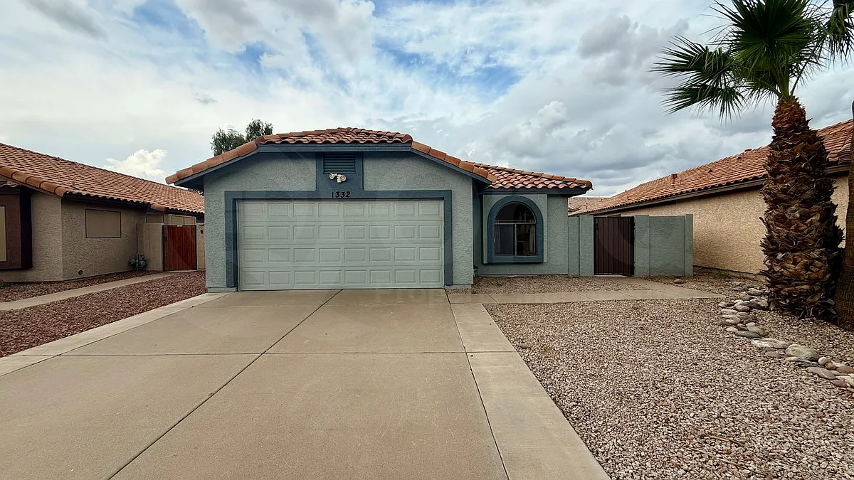 3 bed, 2.0 bath, 1247 sqft, $2,150 — Photo 1