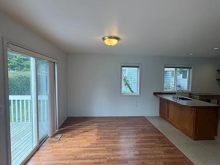8058 Fauntleroy Way SW — Photo 17