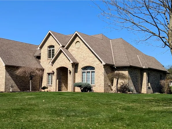 200 Stirling Dr, Butler, PA 16001