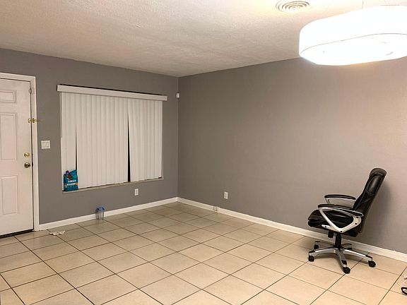 5th image of 218 Cannon Way