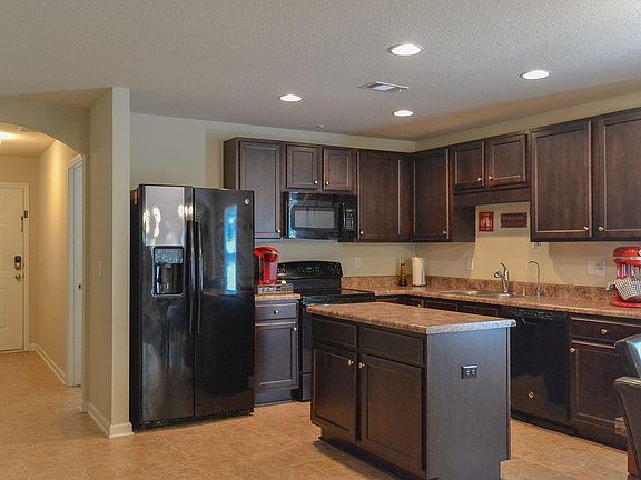 4th image of 159 Creekview Dr