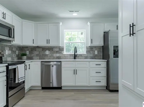 1739 Bardstown Rd, Hodgenville, KY 42748