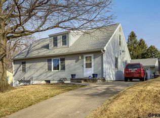 5608 Grover St, Omaha, NE 68106