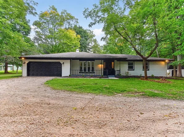 5289 Hazelton Etna Rd SW, Pataskala, OH 43062