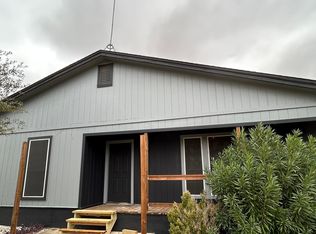 1037 County Road 7711, Devine, TX 78016