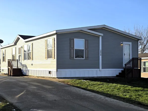 1010 Balsam Dr #104, Hastings, MI 49058