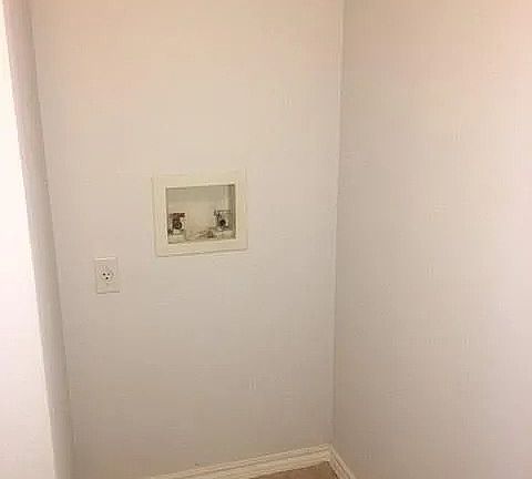 4th image of 1208 Heritage Hill Cv