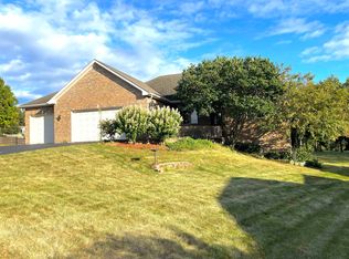 12297 Puff Cir, Roscoe, IL 61073