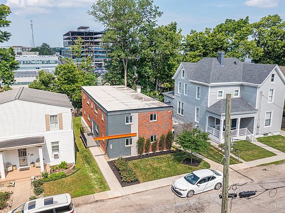 3rd image of 4711 Osgood St