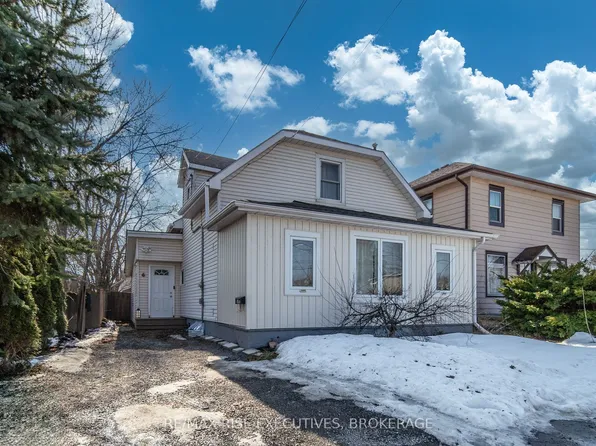 6 Leopold St, Quinte West, ON K8V 2J9