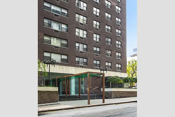 Sold by Stribling | media 23