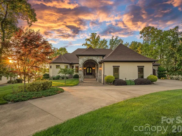 170 Fawn Ln, Mooresville, NC 28117