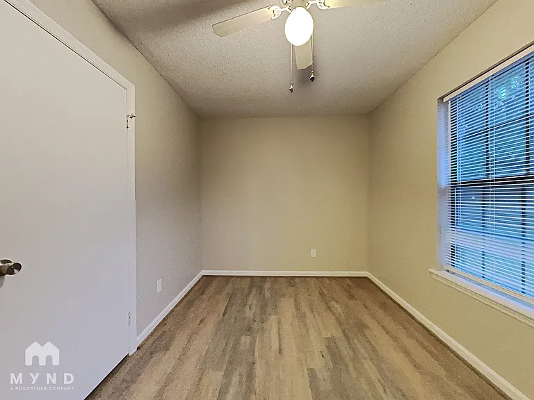 1650 Ashville Rd — Photo 11