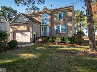 705 Long Point Rd, Grasonville, MD 21638