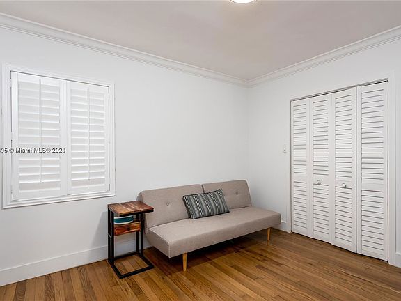 3rd image of 52 Montilla Ave