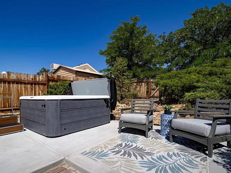 425 Rio Vista Rd — Photo 18
