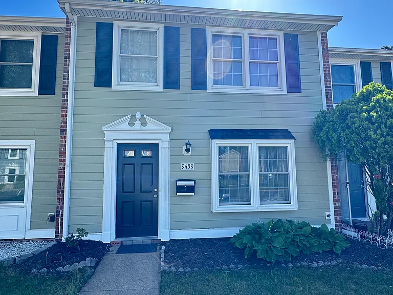9459 Greenhill Ct — Photo 1