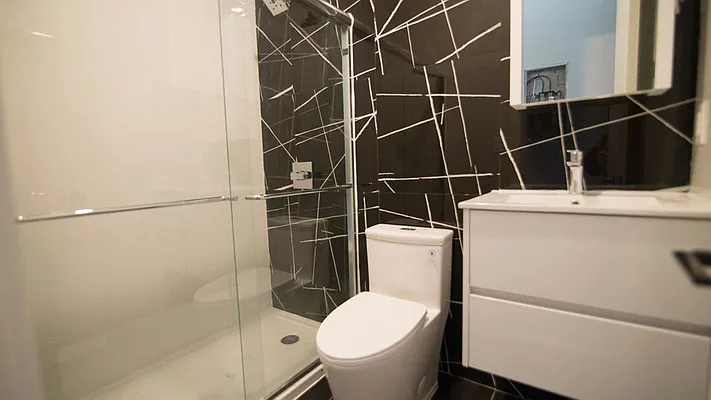 Rented by Nooklyn NYC LLC | media 21