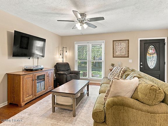 5th image of 11921 Berry Hill Rd