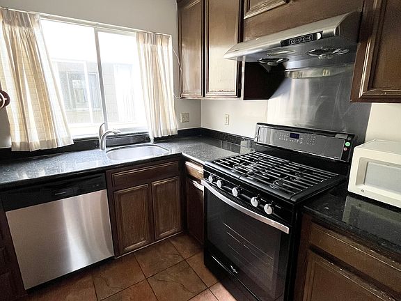 4th image of 431 23rd Ave APT 3