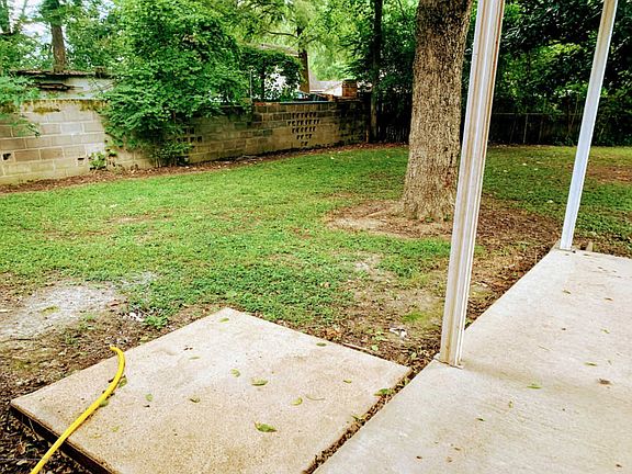 4th image of 8671 Yorktown Dr